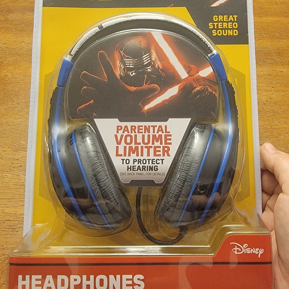 Star Wars Headphones- New in Package